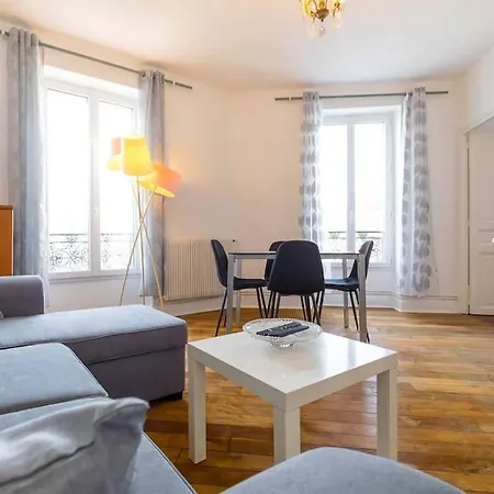 Apartment Le Rouina Eiffel