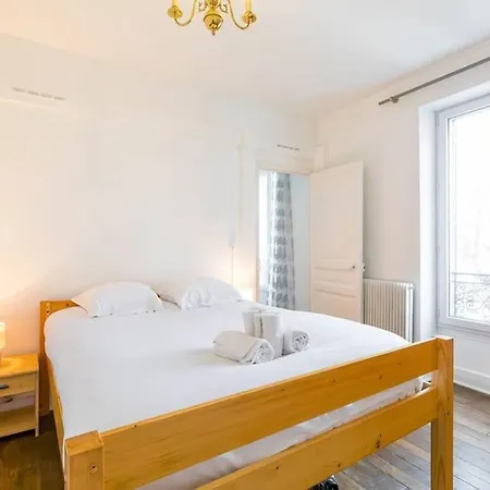 Le Rouina Eiffel Apartment