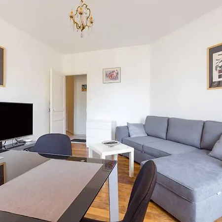 Le Rouina Eiffel Apartment Dijon